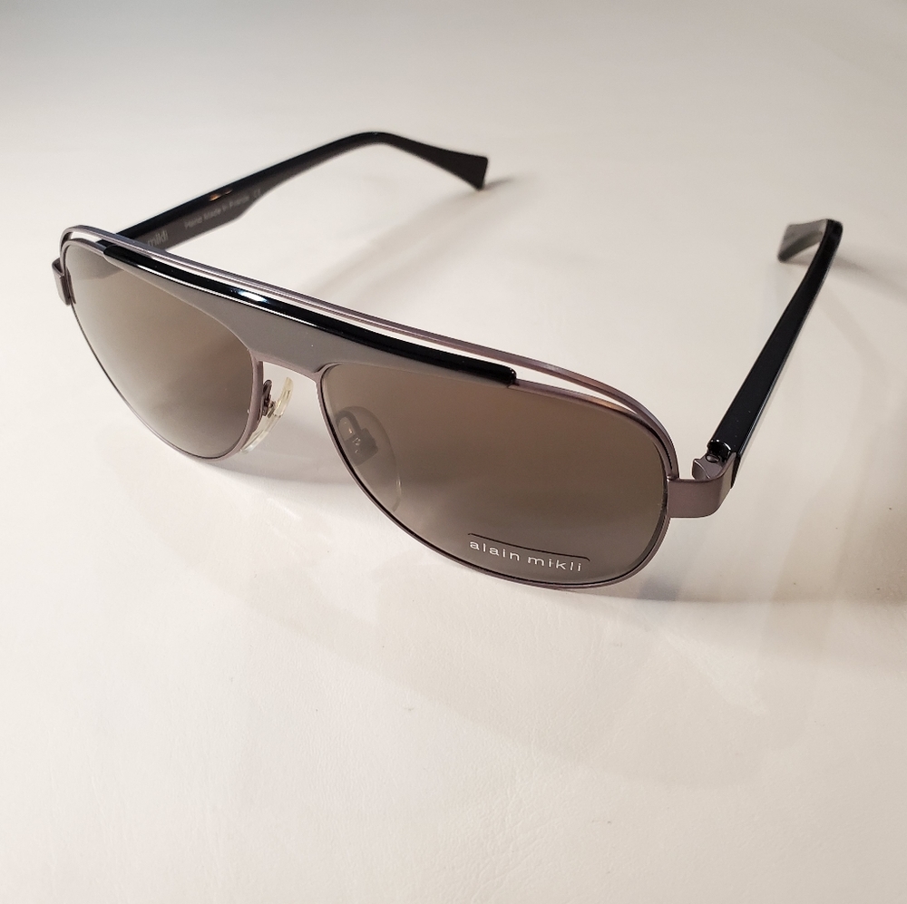 Alain Mikli Sunglasses Gray / Gray Gradient 56 mm